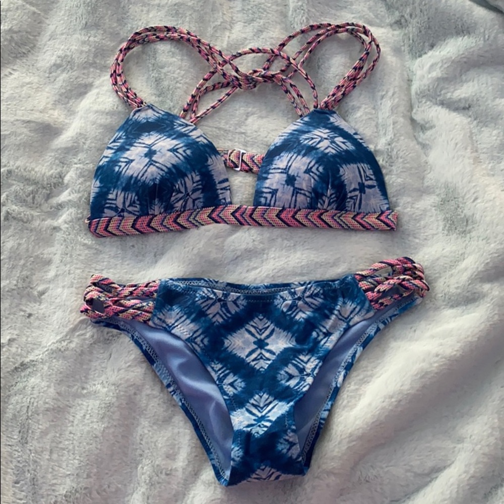 Bathing suit